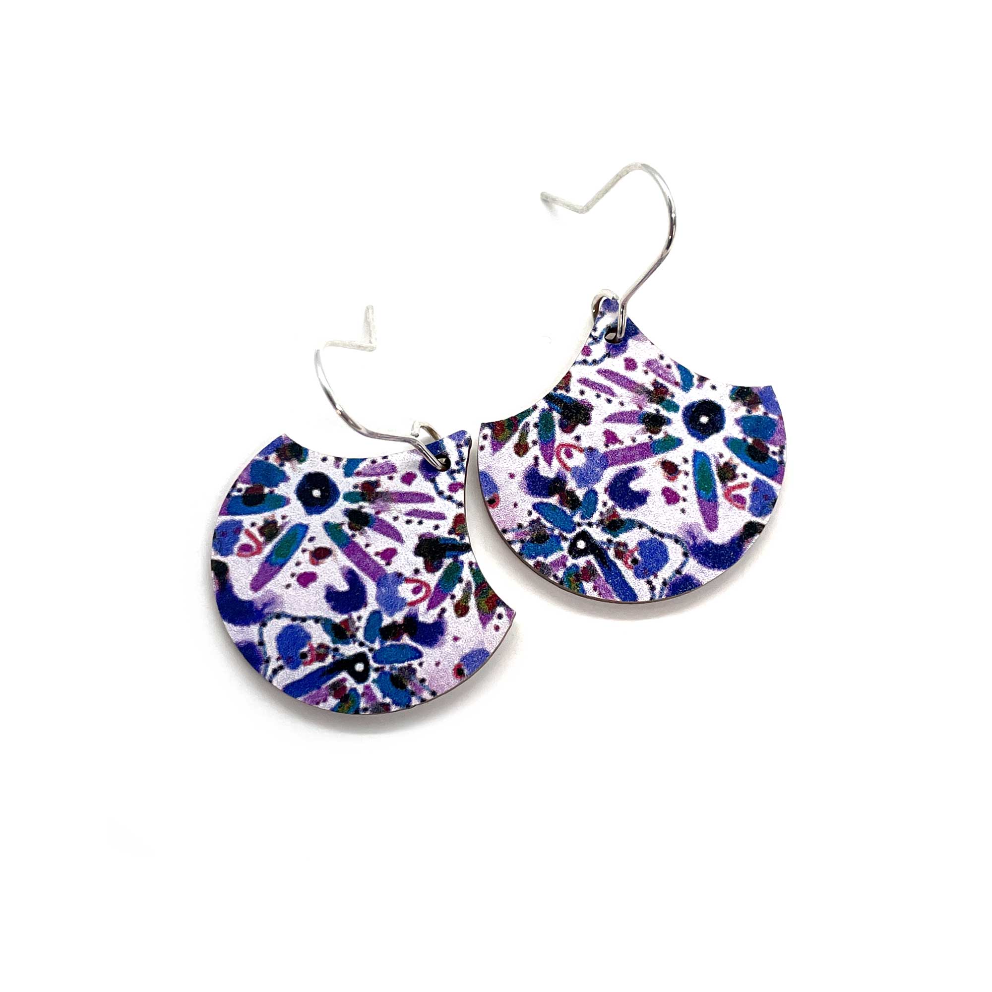 Wanita Drop Earrings
